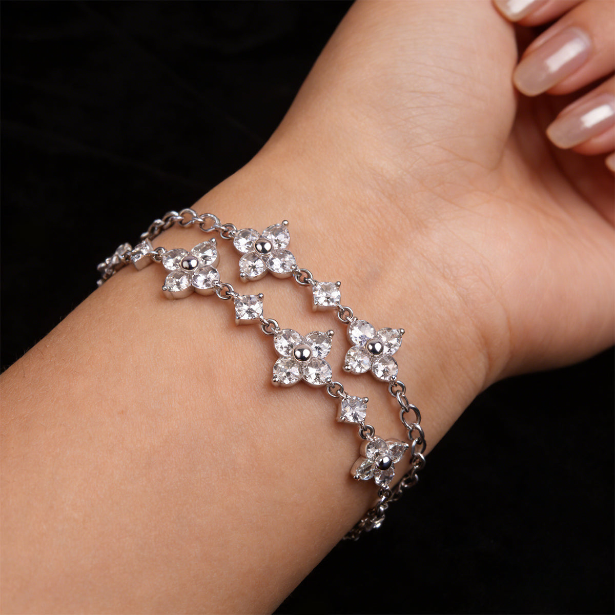 Dainty Four-Leaf Clover Cubic Zirconia Bracelet - Silver Plated Floral Chain